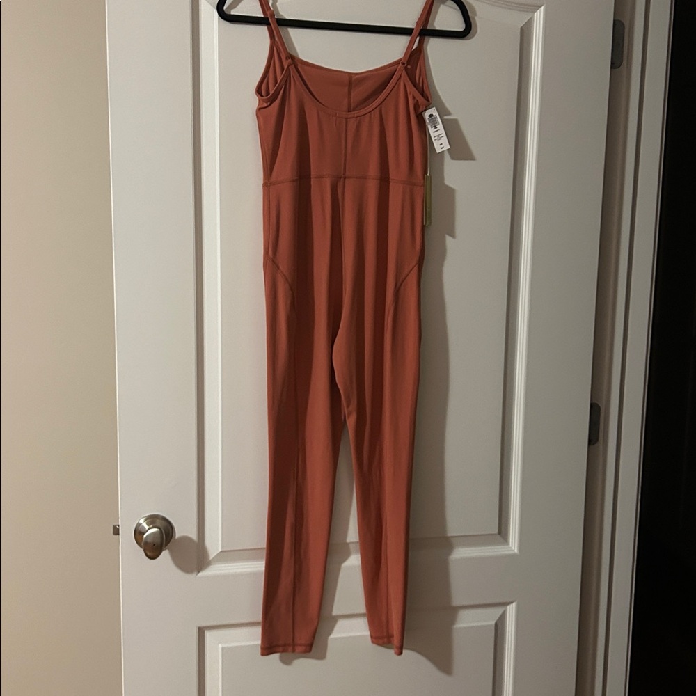 Aritiza - Divinity bodysuit NWT - Picture 10 of 11